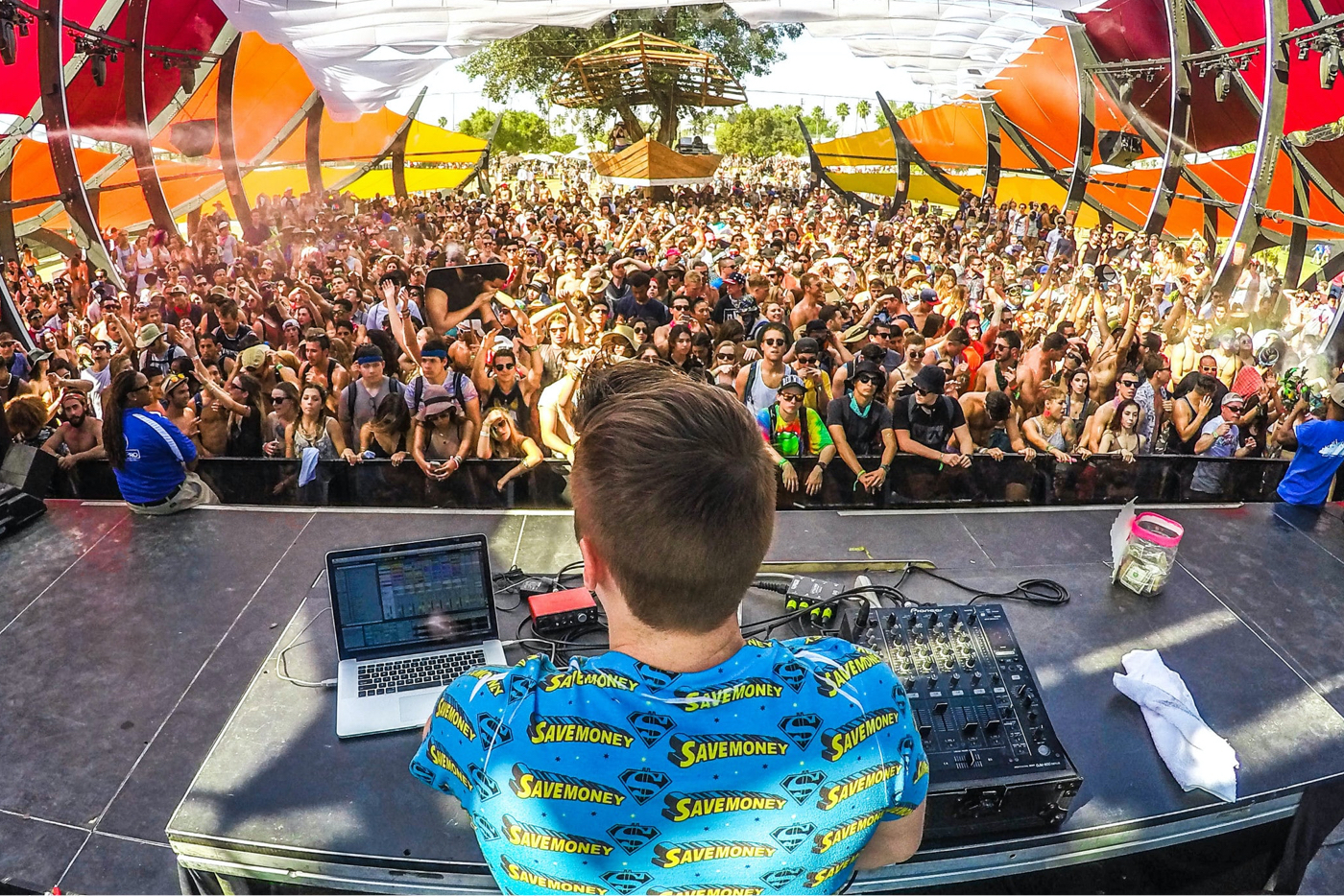 Top DJs that Govern  The EDM Scene in India